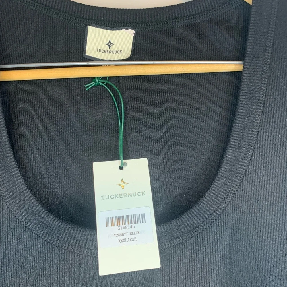 Tuckernuck Black Women’s Top Size XXXL - Picture 7 of 11